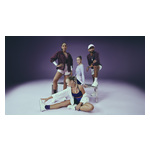 ANOZAL842600009_091526_ZALES_SOPHIE_Z_27_RUNWAY_T2_SL_Fashion_5_Group_Shot_0403_RGB_300DPI_v3.jpg